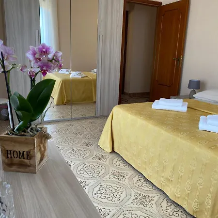 Casa Vacanze La Pergola Itri Exterior foto