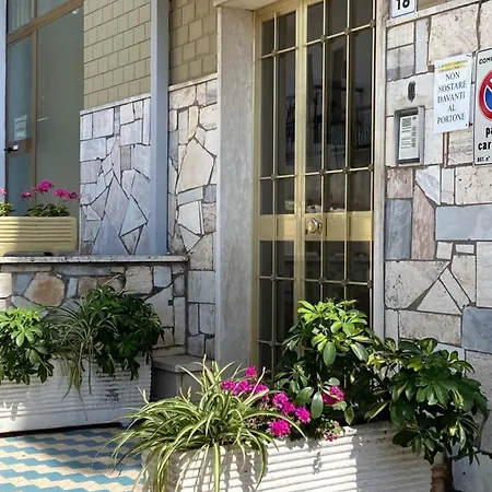 Casa Vacanze La Pergola Itri Exterior foto